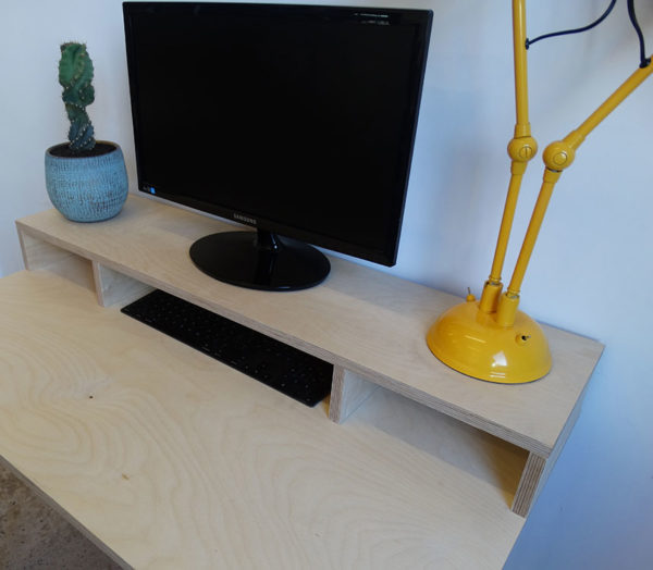 Homeworker monitor stand